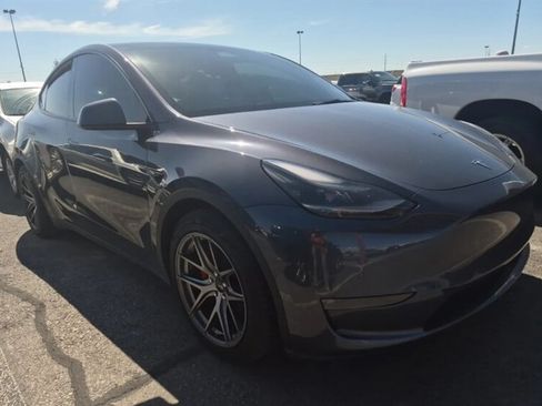Used 2022 Tesla Model Y Performance AWD/4WD image 1
