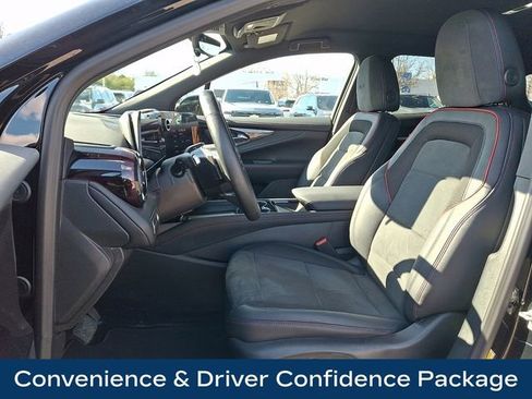Used 2024 Chevrolet Blazer EV RS AWD/4WD image 2