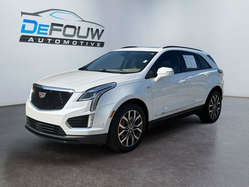 Used 2023 Cadillac XT5 Sportv w/ Platinum Package AWD/4WD image 7