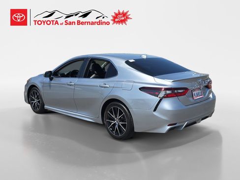 Certified 2024 Toyota Camry SE FWD image 3
