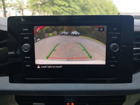 New 2025 Volkswagen Jetta SE image 19