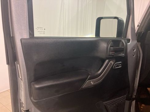 Used 2018 Jeep Wrangler Unlimited Sport S image 10