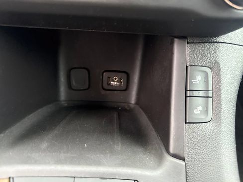 Used 2018 GMC Acadia SLE FWD image 23