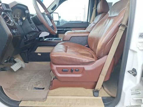 Used 2011 Ford F250 King Ranch w/ King Ranch w/Chrome Pkg image 13