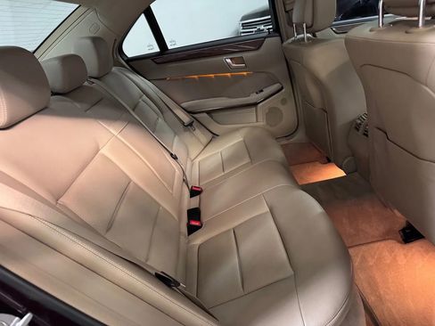 Used 2013 Mercedes-Benz E 350 4MATIC Sedan image 17