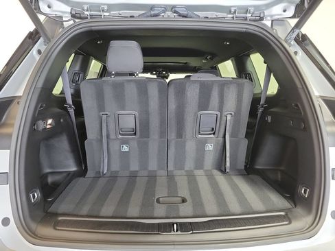 Used 2025 Jeep Grand Cherokee L Laredo w/ Luxury Tech Group I AWD/4WD image 25
