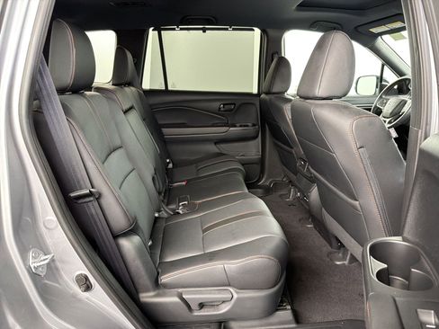 Certified 2024 Honda Passport TrailSport image 30