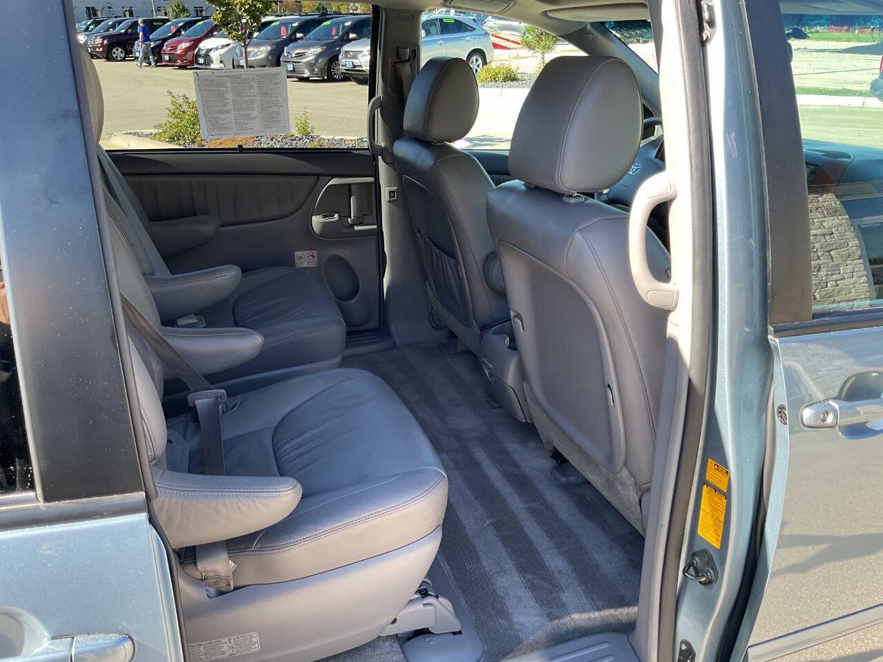 Used 2010 Toyota Sienna XLE w/ Towing Prep Pkg FWD image 39