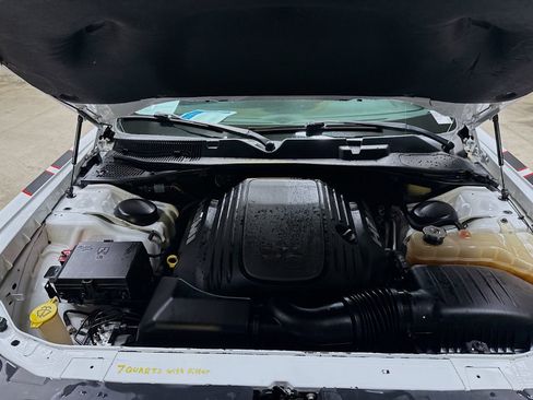 Used 2015 Dodge Challenger R/T w/ Quick Order Package 28B R/T image 31