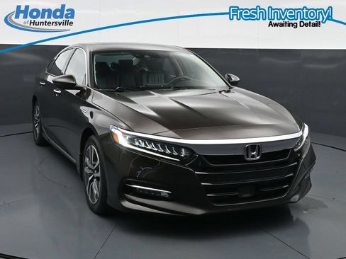 Used 2018 Honda Accord Touring image 1