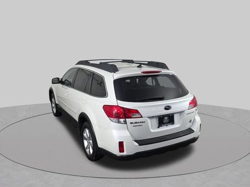 Used 2014 Subaru Outback 2.5i Limited w/ Moonroof Package AWD/4WD image 37