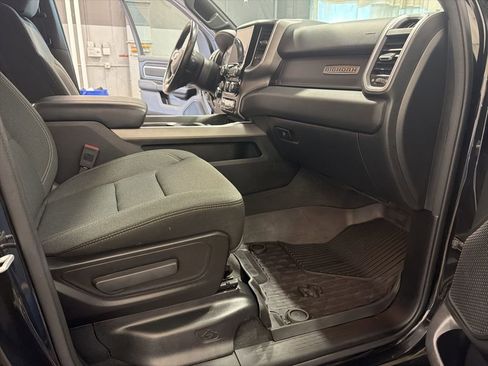 Used 2022 RAM 1500 Big Horn AWD/4WD image 11