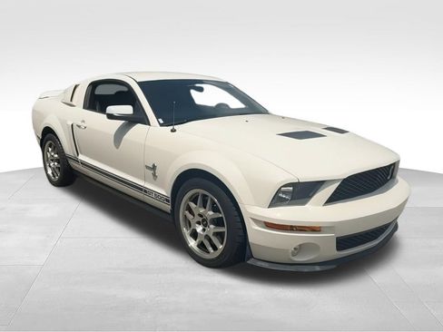 Used 2007 Ford Mustang Shelby GT500 RWD image 2