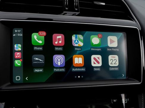 Used 2020 Jaguar F-PACE R-Sport image 40