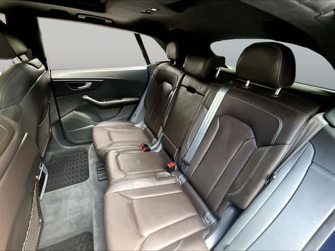 Used 2021 Audi Q8 Prestige AWD/4WD image 20