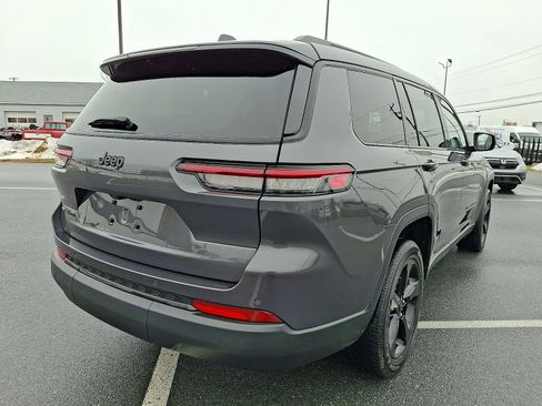 Used 2023 Jeep Grand Cherokee L Laredo image 6