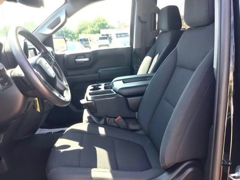 Used 2022 Chevrolet Silverado 1500 Custom w/ LPO, Blackout Package AWD/4WD image 11