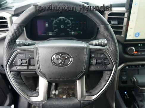 Used 2025 Toyota Sequoia Limited image 14