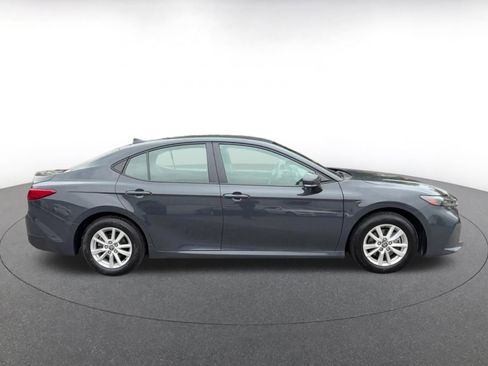 Used 2025 Toyota Camry LE image 16