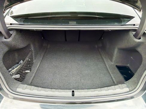 Used 2024 BMW 330i Sedan image 12