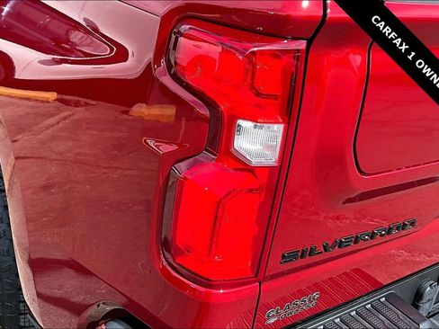 Used 2024 Chevrolet Silverado 1500 RST w/ Dark Appearance Package image 23