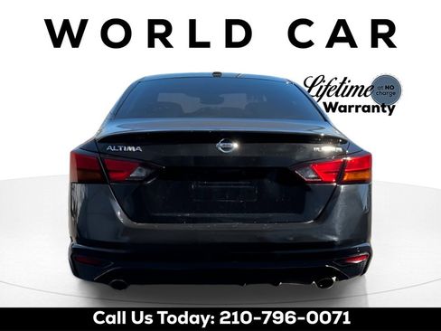 Used 2022 Nissan Altima 2.5 Platinum image 6