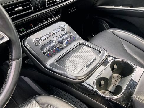 Certified 2022 Lincoln Nautilus Reserve FWD image 19