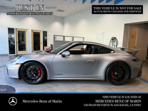 Used 2026 Porsche 911 Carrera GTS RWD image 2