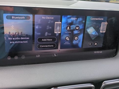 New 2026 Nissan Sentra SR w/ Floor Mat Package FWD image 17