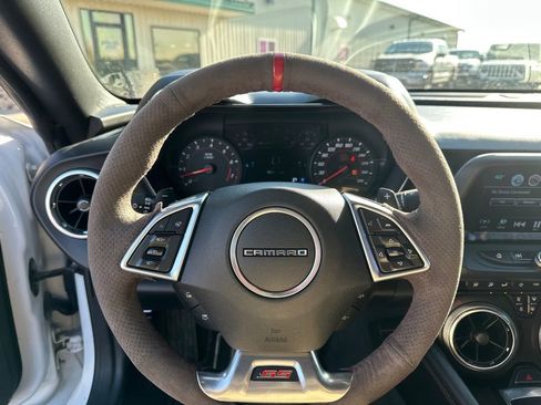 Used 2016 Chevrolet Camaro SS image 14