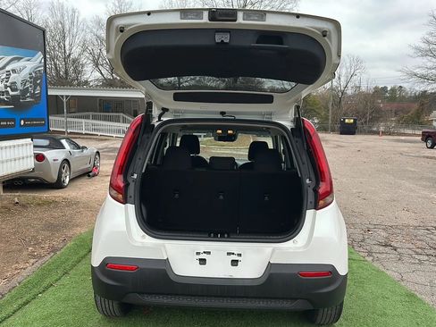 Used 2021 Kia Soul S image 10