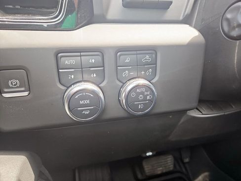 Used 2023 GMC Sierra 1500 AT4 w/ Technology Package AWD/4WD image 20