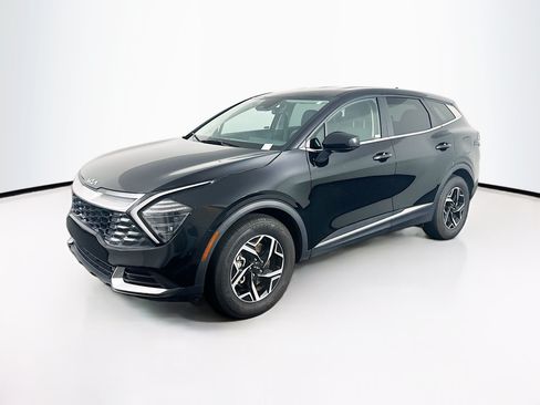 Used 2025 Kia Sportage LX FWD image 3