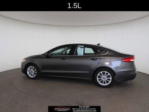 Used 2019 Ford Fusion SE image 9