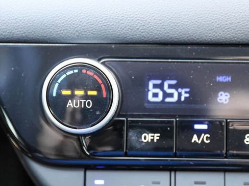 New 2026 Hyundai Elantra Limited FWD image 22