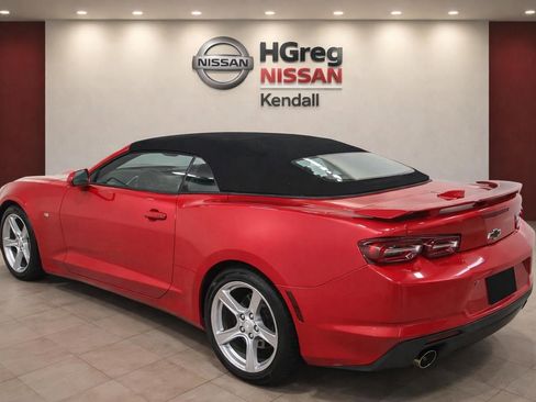 Used 2020 Chevrolet Camaro LT RWD image 4