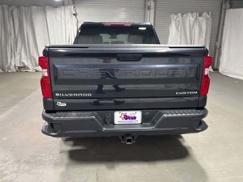 Used 2023 Chevrolet Silverado 1500 Custom image 6