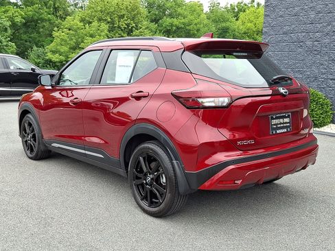 Certified 2024 Nissan Kicks SR w/ SR Premium Package FWD image 5