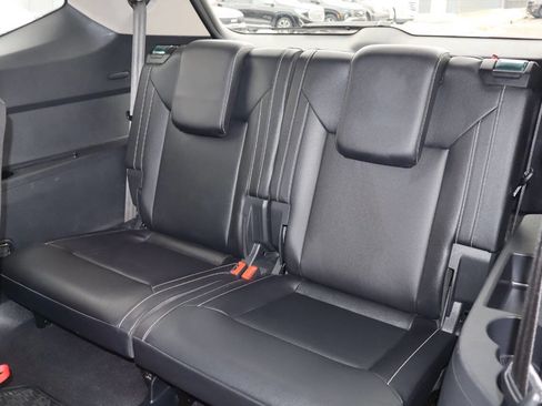 Used 2021 Volkswagen Atlas SE image 13