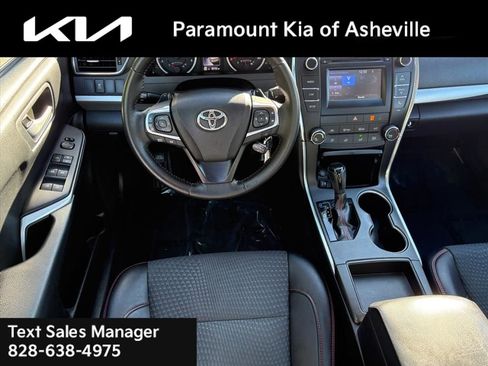 Used 2015 Toyota Camry SE image 24