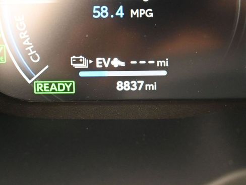 Certified 2025 Toyota RAV4 XSE w/ Premium Package image 22