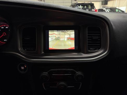 Used 2022 Dodge Charger SXT RWD image 28