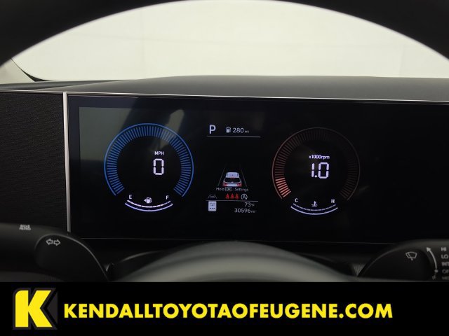 Used 2025 Hyundai Tucson SE AWD/4WD image 16