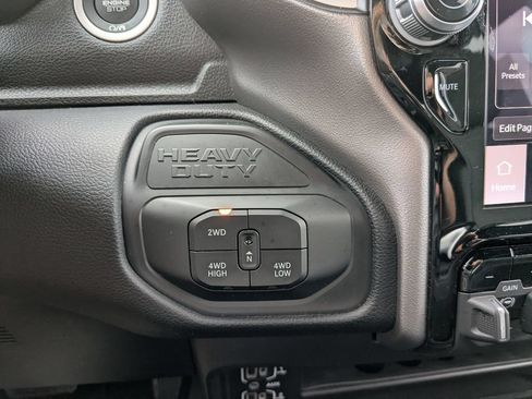 Used 2026 RAM 2500 Big Horn AWD/4WD image 27