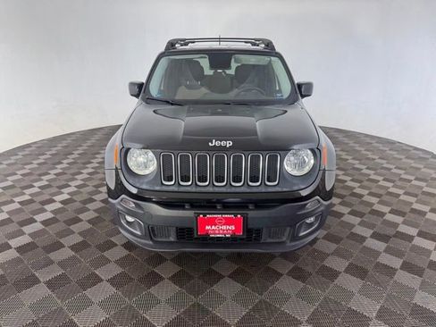 Used 2015 Jeep Renegade Latitude FWD image 2