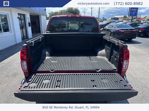 Used 2015 Nissan Frontier SV image 14