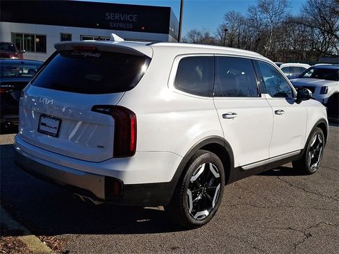 Used 2023 Kia Telluride S w/ S Sunroof Package image 6