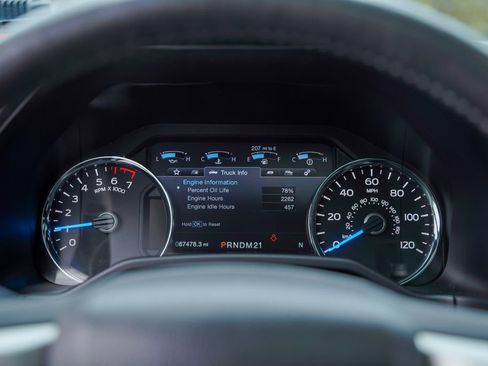 Used 2017 Ford F150 Lariat w/ Equipment Group 502A Luxury image 31