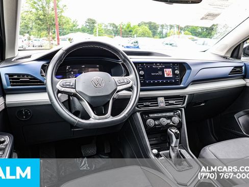 Used 2024 Volkswagen Taos SE FWD image 28