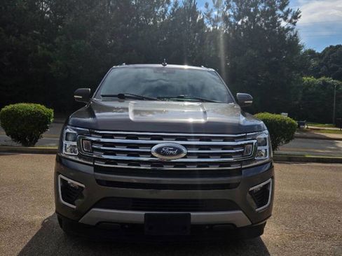 Used 2021 Ford Expedition Max Limited RWD image 3